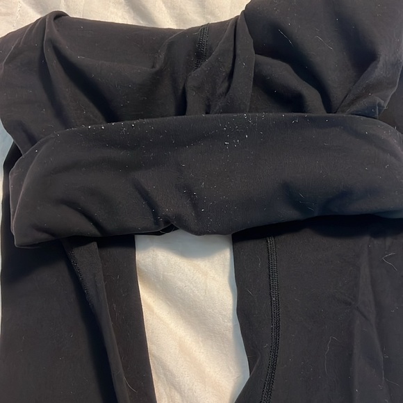 Lululemon Wunder Under Crops - Picture 4 of 4